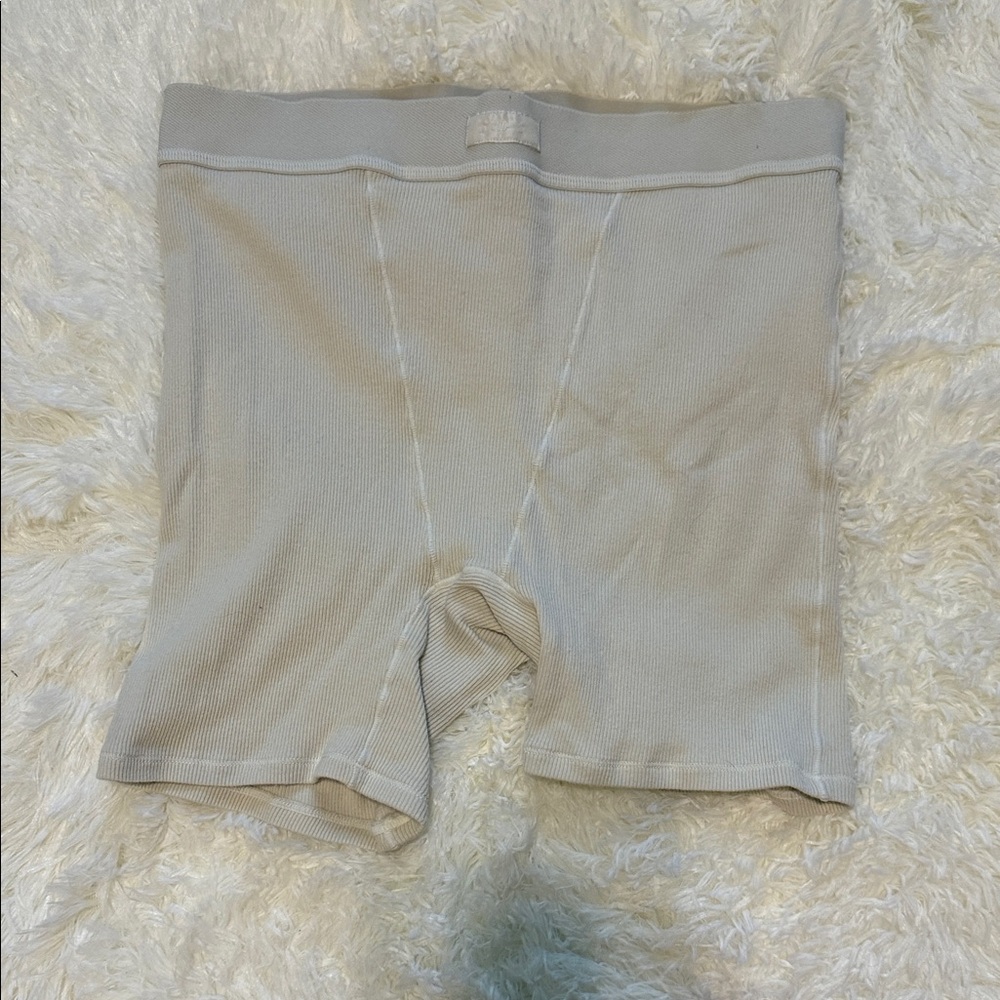 Off White Ribbed Boyfriend Boxer Shorts